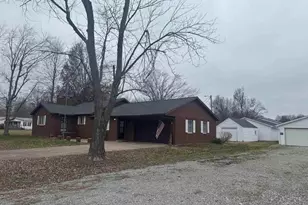 8576 Old Rte 13, Marion, IL 62959 - Photo 2
