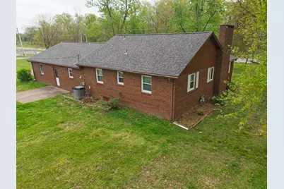 8576 Old 13 Route, Marion, IL 62959 - Photo 4
