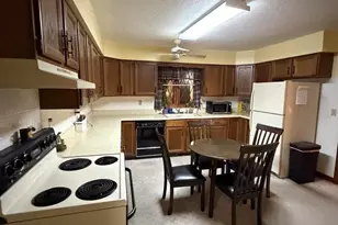 8576 Old Rte 13, Marion, IL 62959 - Photo 16