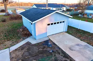 274 Oaktree Ave Ave, Salem, IL 62881 - Photo 32