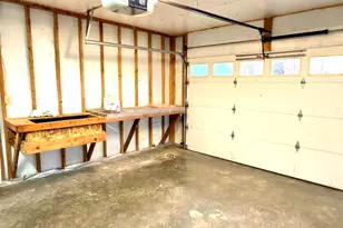 274 Oaktree Ave Ave, Salem, IL 62881 - Photo 36