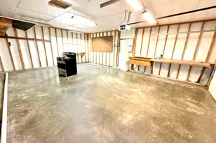 274 Oaktree Ave Ave, Salem, IL 62881 - Photo 34