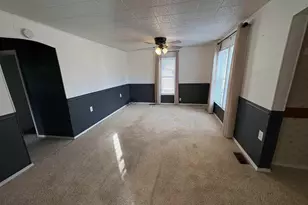 403 Wortby St, Odin, IL 62870 - Photo 4