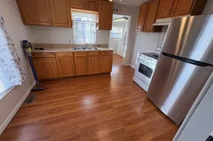 403 Wortby St, Odin, IL 62870 - Photo 6