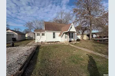 403 Wortby Street, Odin, IL 62870 - Photo 2