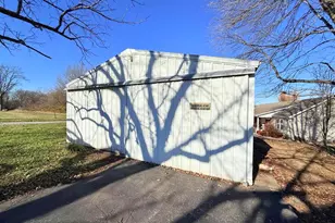 1708 N Yew St St, Harrisburg, IL 62946 - Photo 6