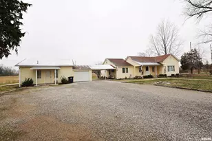 905 W Blair, Salem, IL 62881 - Photo 24