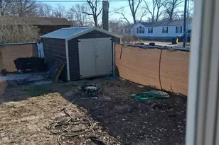 1300 Jackson Ave, Sandoval, IL 62882 - Photo 4