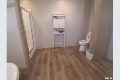 1300 Jackson Avenue, Sandoval, IL 62882 - Photo 16