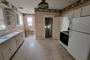 334 S Lincoln Blvd, Centralia, IL 62801 - Photo 10