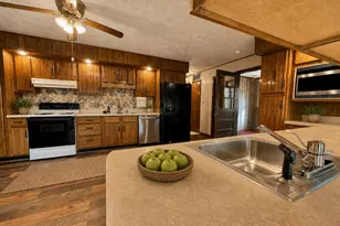 15981 Hillcrest Dr, Effingham, IL 62401 - Photo 14