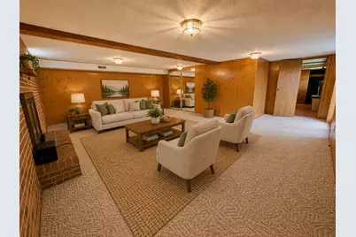 15981 Hillcrest Drive, Effingham, IL 62401 - Photo 2