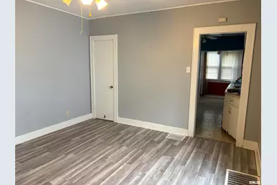 433 Linden, Centralia, IL 62801 - Photo 8
