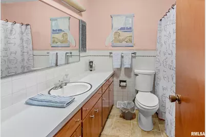 20 Bel Air Drive, Centralia, IL 62801 - Photo 12