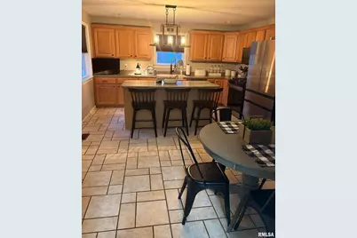 821 E 6th Street, Centralia, IL 62801 - Photo 6