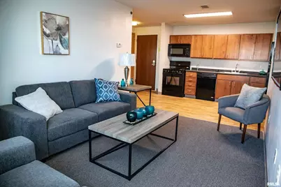 2900 River Dr Drive, Moline, IL 61265 - Photo 2