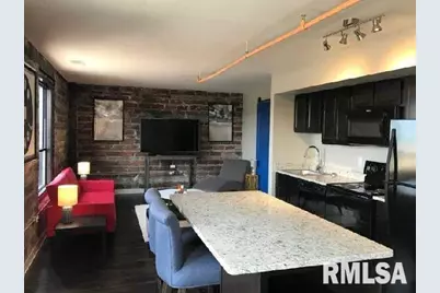 501 15th Street #802, Moline, IL 61265 - Photo 2