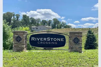 960 9th Avenue N, Clinton, IA 52732 - Photo 2