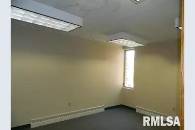 333 4th Avenue S, Clinton, IA 52732 - Photo 8