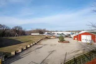 225 34th Ave, Rock Island, IL 61201 - Photo 4