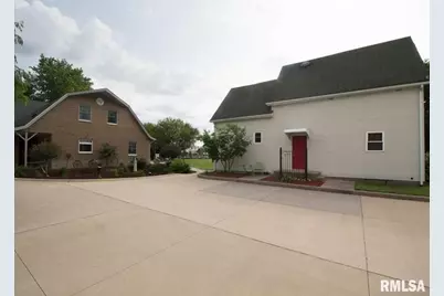 225 34th Avenue, Rock Island, IL 61201 - Photo 36