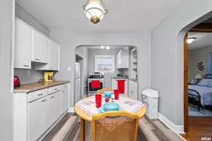 2149 32nd St, Rock Island, IL 61201 - Photo 14