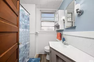 2149 32nd St, Rock Island, IL 61201 - Photo 4