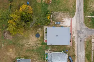 716 W 3rd St, Kewanee, IL 61443 - Photo 18