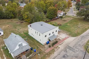 716 W 3rd St, Kewanee, IL 61443 - Photo 12