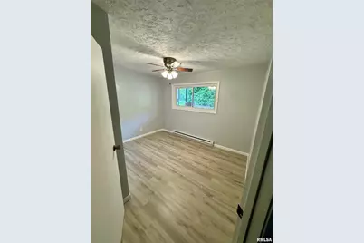 4211 US Hwy 6, Coal Valley, IL 61240 - Photo 8