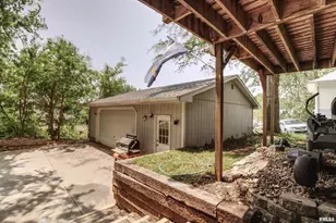 828 10th Ave, Fulton, IL 61252 - Photo 6