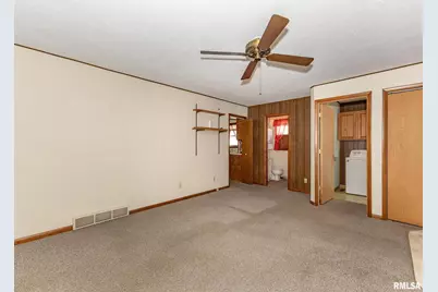 304 S 5th Avenue, NewWindsor, IL 61465 - Photo 8