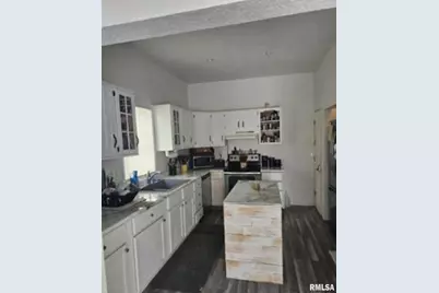 701 3rd Street, Seaton, IL 61476 - Photo 4