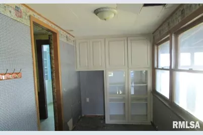 504 N College Avenue, Aledo, IL 61231 - Photo 6