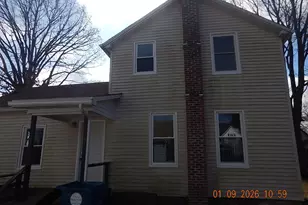 525 E Marion St, Princeton, IL 61356 - Photo 4