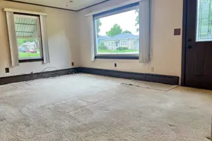 4532 23rd Ave, Rock Island, IL 61201 - Photo 2