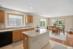 106 Valley View Dr, Sherrard, IL 61281 - Photo 14