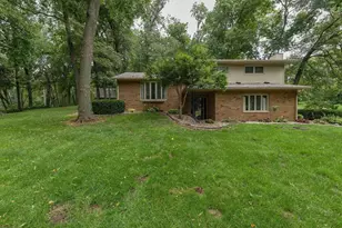 3309 Valley Dr, Geneseo, IL 61254 - Photo 2