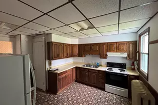 802 4th Street W, Sterling, IL 61081 - Photo 12