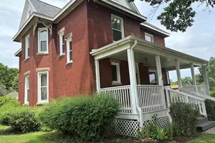 802 4th Street W, Sterling, IL 61081 - Photo 2