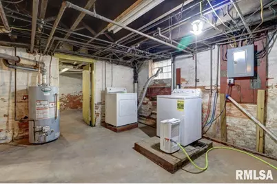 802 4th Street W, Sterling, IL 61081 - Photo 56