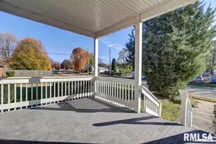 802 4th Street W, Sterling, IL 61081 - Photo 4