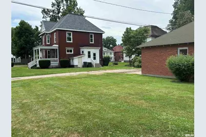 802 4th Street W, Sterling, IL 61081 - Photo 8