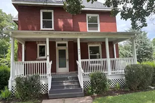 802 4th Street W, Sterling, IL 61081 - Photo 4