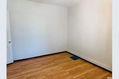 602 5th Street, Rock Island, IL 61201 - Photo 10