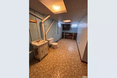 630 Mission Drive, Kewanee, IL 61443 - Photo 56