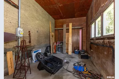 111 N West Street, Cambridge, IL 61238 - Photo 28