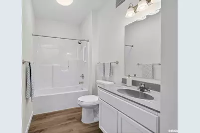 2592 202 Middle Road #202, Bettendorf, IA 52722 - Photo 24