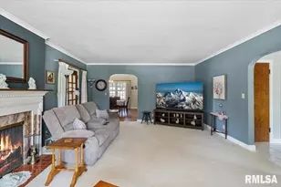 2320 26th St, Rock Island, IL 61201 - Photo 10