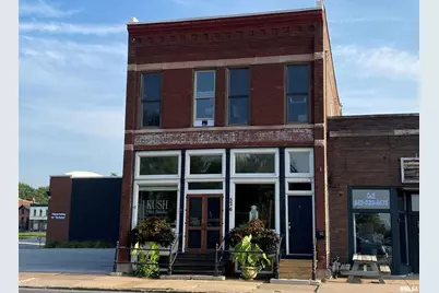 526 W 2nd Street, Davenport, IA 52801 - Photo 2